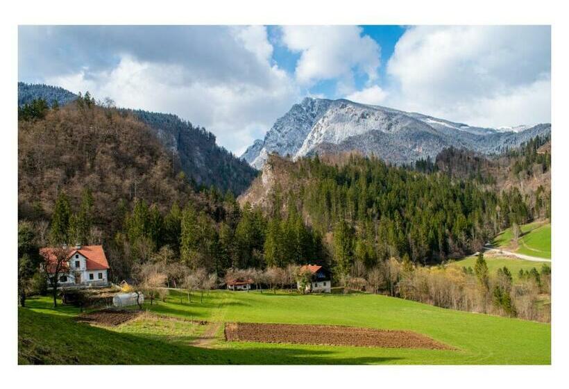 هتل Turistična Kmetija Stoglej