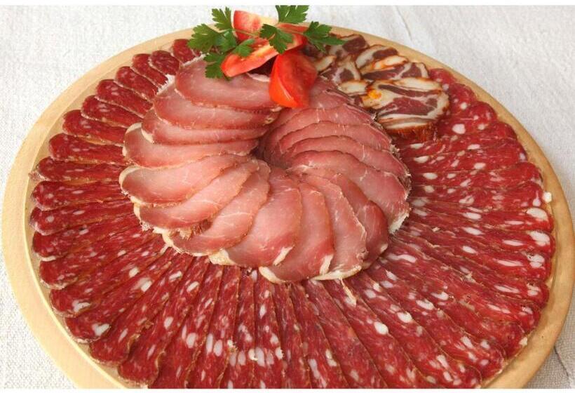 هتل Turistična Kmetija Stoglej