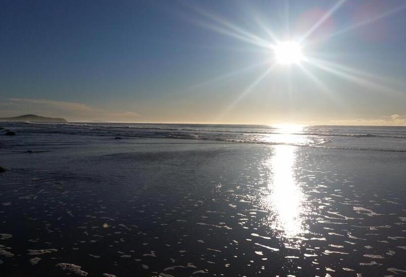 Moeraki Boulders Motel
