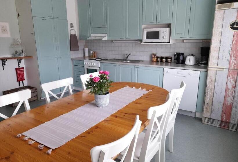 Montolan Koulun Majatalo