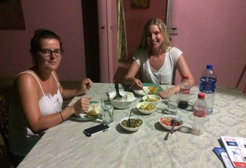 모텔 Kalkudah Budget