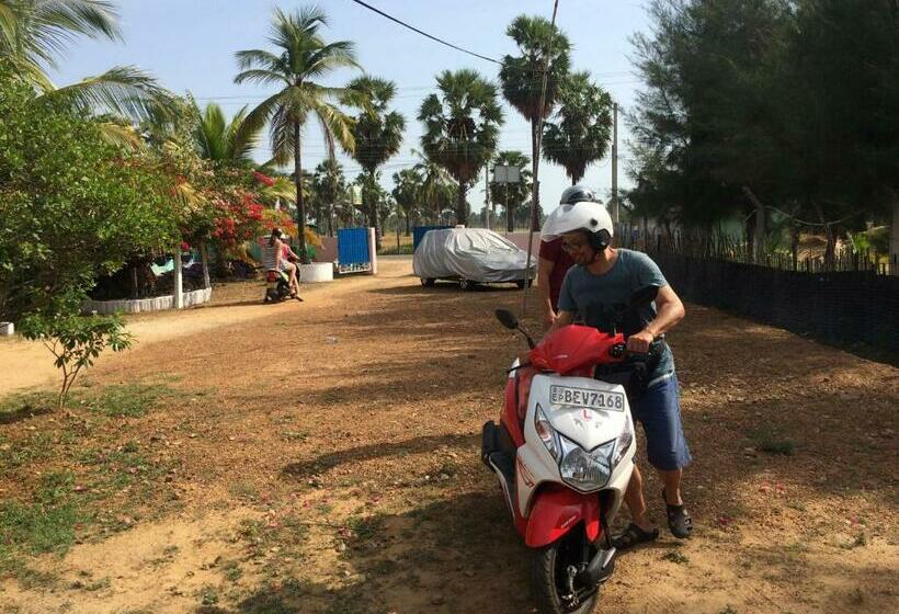 모텔 Kalkudah Budget