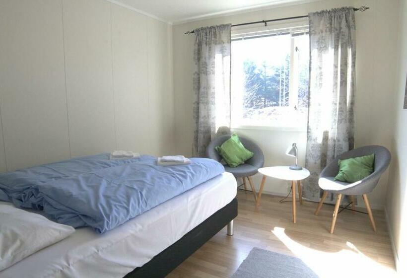 מוטל Sørvågen Inn