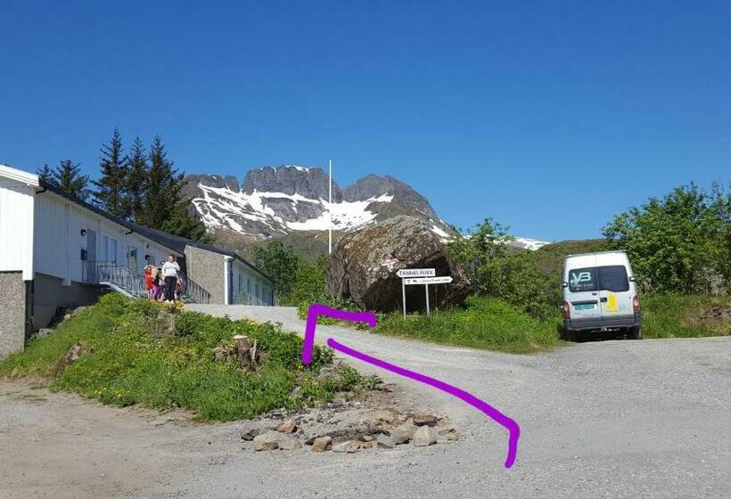 מוטל Sørvågen Inn