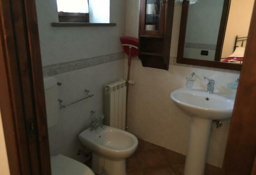 ペンション Appartamenti E Camere Il Poggio Di D Angeli Lidia