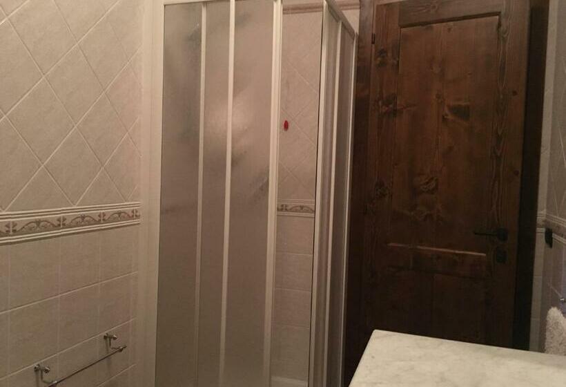 ペンション Appartamenti E Camere Il Poggio Di D Angeli Lidia