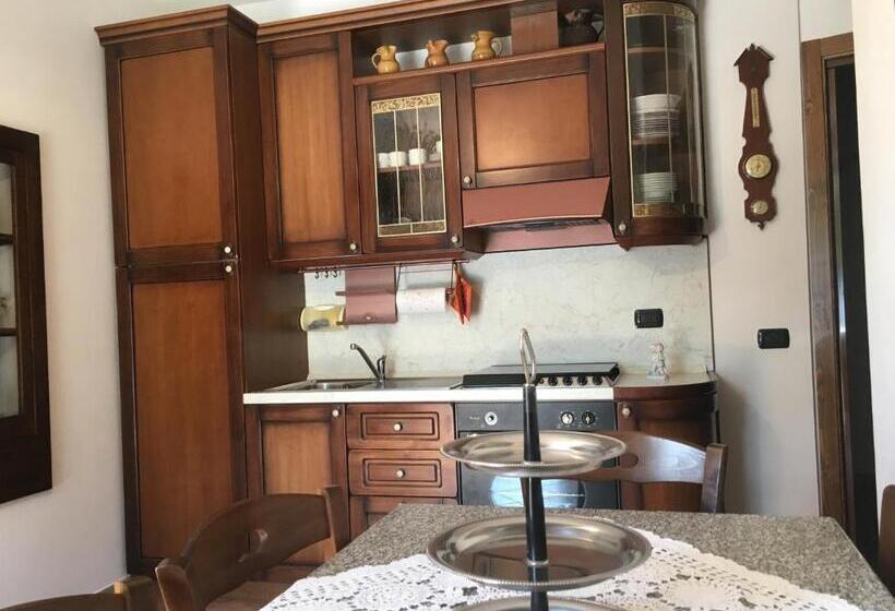 ペンション Appartamenti E Camere Il Poggio Di D Angeli Lidia