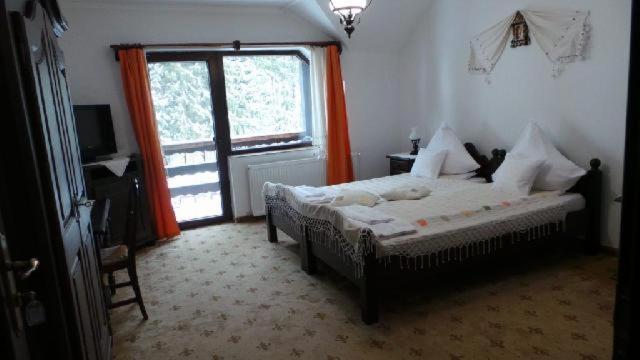 פנסיון Casa De Vis