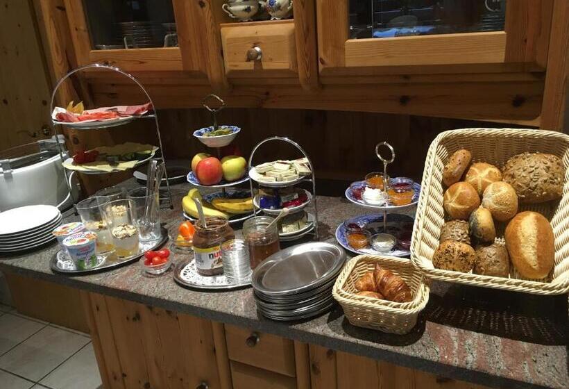 Пансион Gästehaus Ingrid