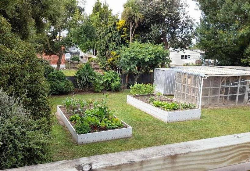 פנסיון Park View  Home Away From Home