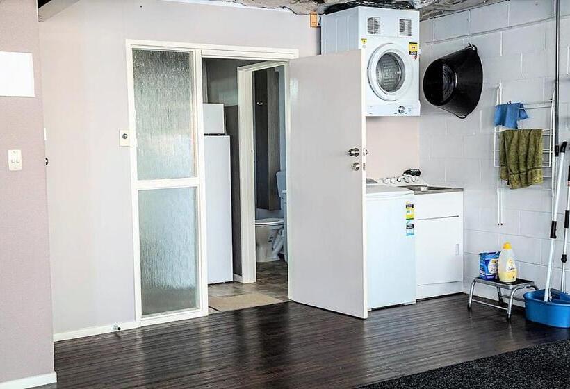פנסיון Park View  Home Away From Home