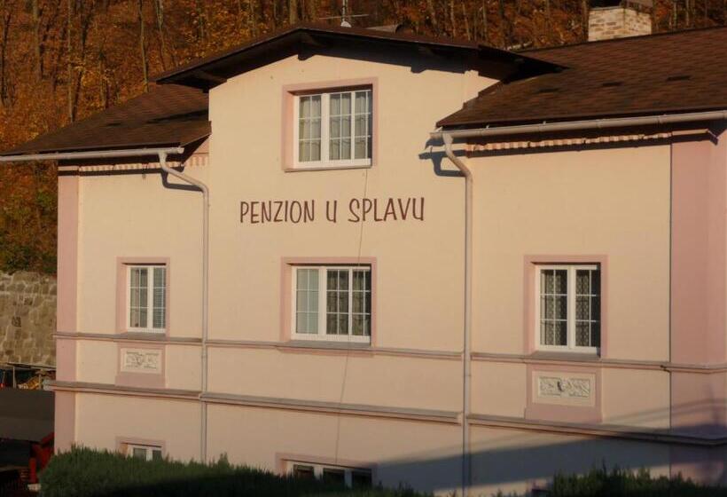 膳宿费 Penzion U Splavu