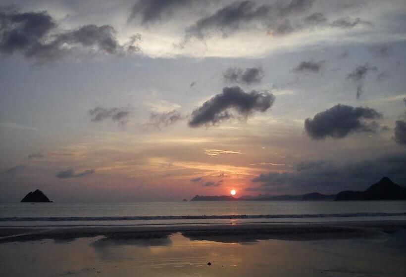 Pensiune Selong Belanak Bungalows