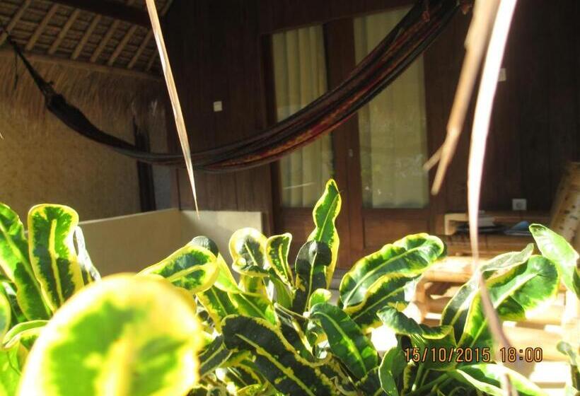 Pensão Selong Belanak Bungalows