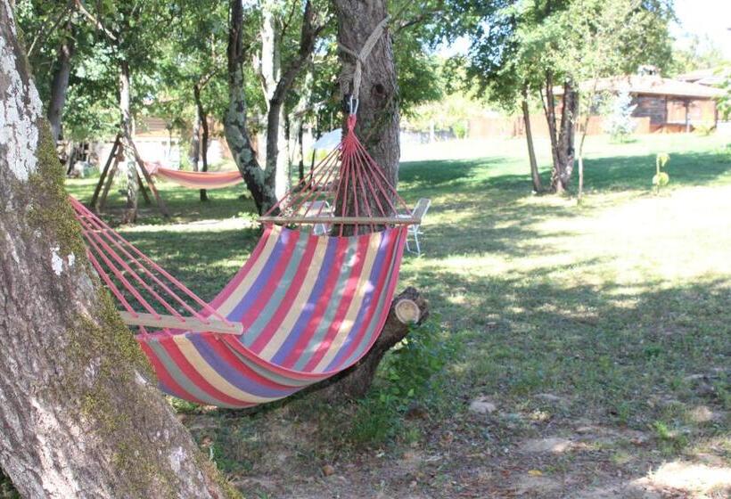 渡假胜地  Sinjirite Complex