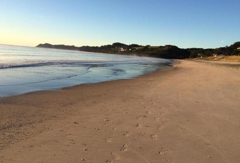 Strathaven Bed And Breakfast