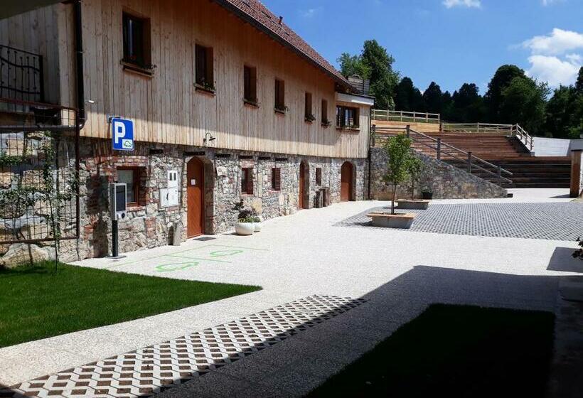 Youth Hostel Arsviva