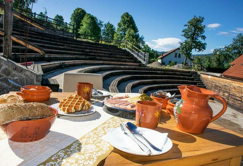 Youth Hostel Arsviva