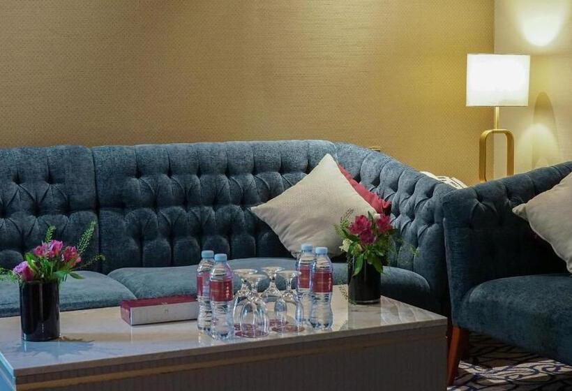 Al Safwah Hotel First Tower 1