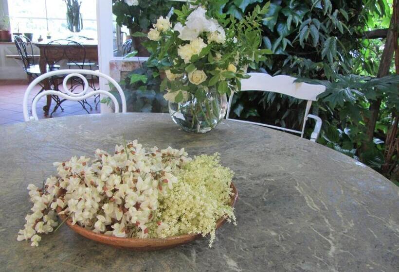 צימר Castello Di Strambinello