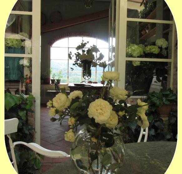 צימר Castello Di Strambinello