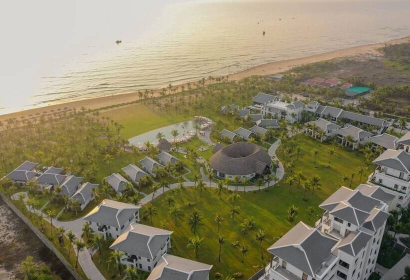 Bliss Hoi An Beach Resort & Wellness