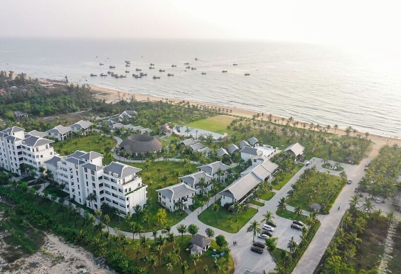 Bliss Hoi An Beach Resort & Wellness