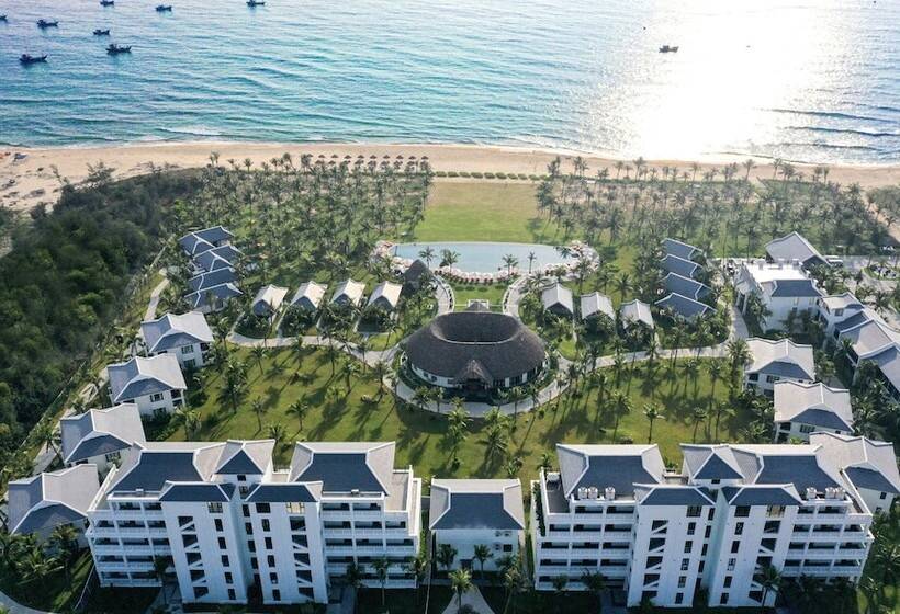 Bliss Hoi An Beach Resort & Wellness