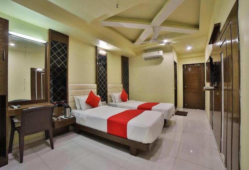 Fabhotel Kalash Residency