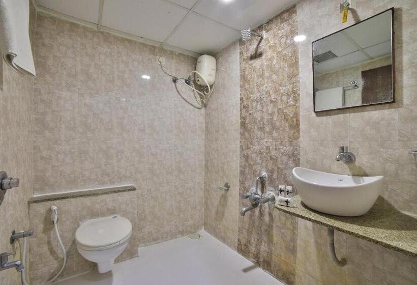 Fabhotel Kalash Residency