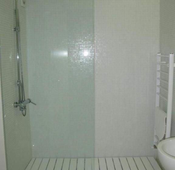 Family Hotel The Body