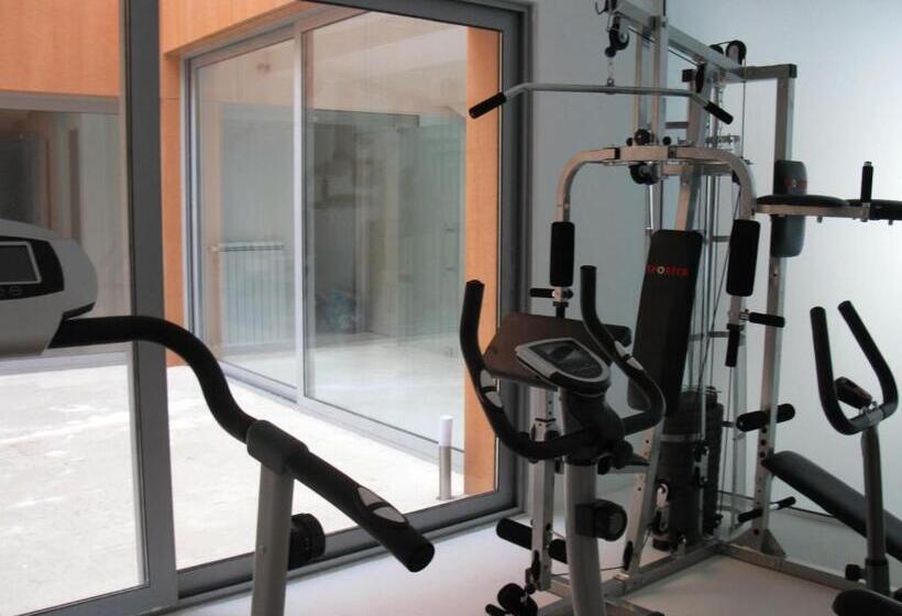 Family Hotel The Body