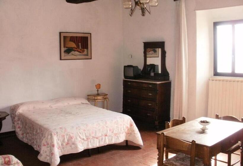 בית מלון כפרי Agriturismo Il Palazzaccio