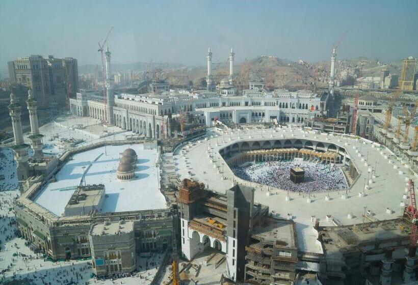 Al Safwah Hotel First Tower 1