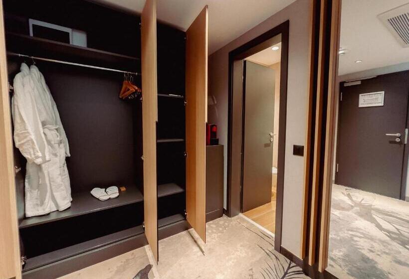 فندق Alexandrion Experience