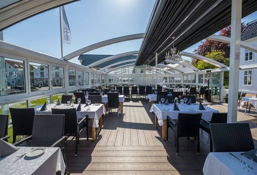 ホテル Bekkjarvik Gjestgiveri