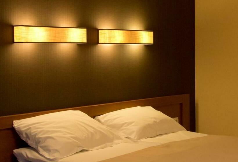 בית מלון כפרי Brod Lucky