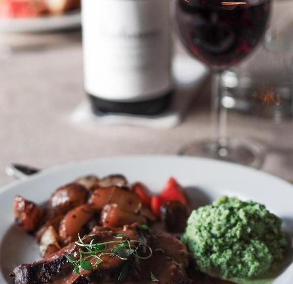 Отель Petrines Gjestgiveri