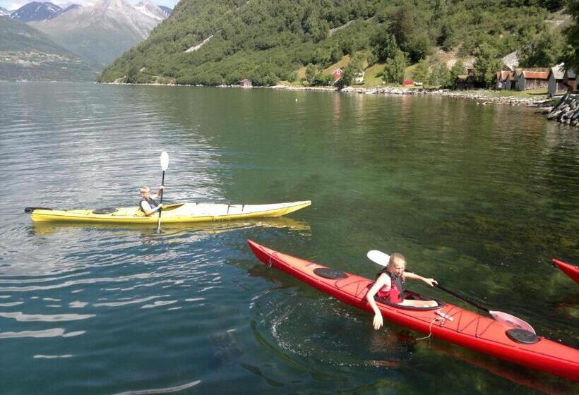 Отель Petrines Gjestgiveri