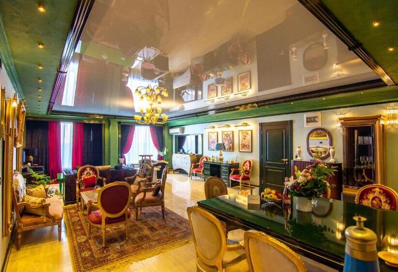 酒店 Phoenicia Blue View