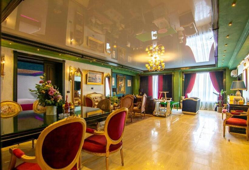 酒店 Phoenicia Blue View