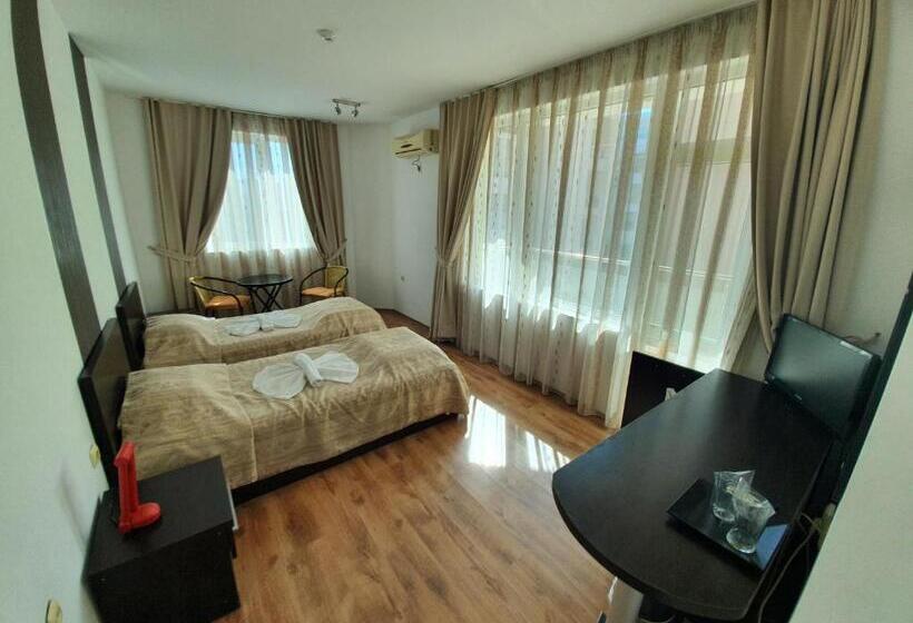 فندق Santa Maria