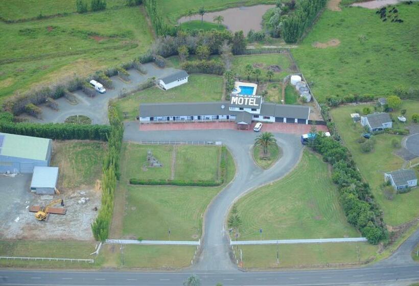 Norfolk Motel & Campervan Park