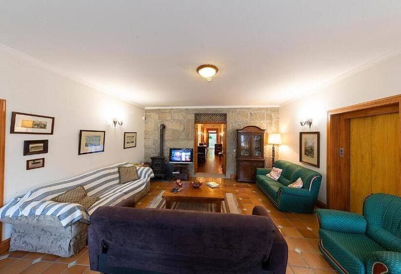 بنسيون Casa De Valdemar