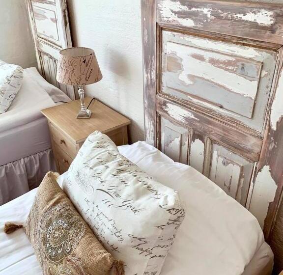 پانسیون Grand Guesthouse Gardakot