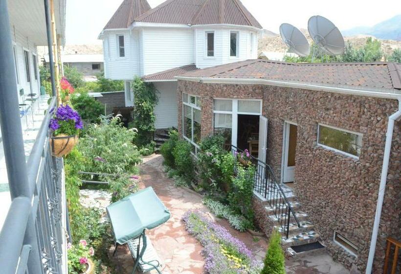 پانسیون Guest House Fairy Tale