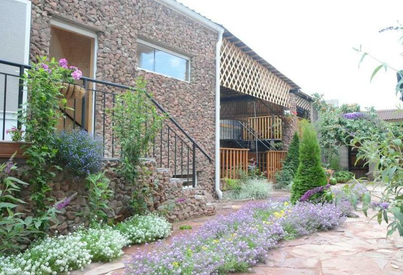 پانسیون Guest House Fairy Tale