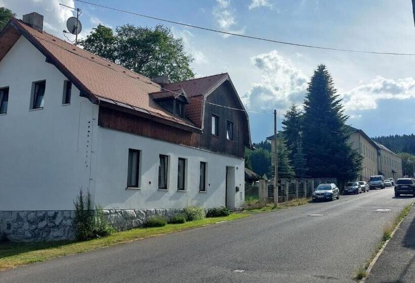 פנסיון Horská Chata U Ježíška