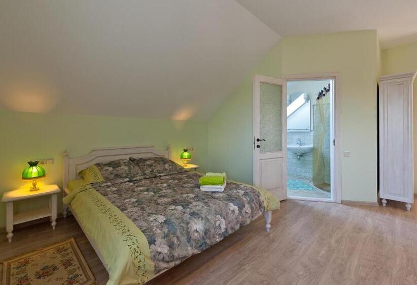 پانسیون Karklės Villa