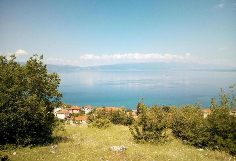 پانسیون Lile Pestani Accommodation